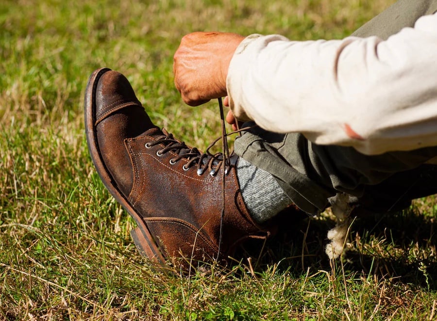 java waxed flesh boots patina