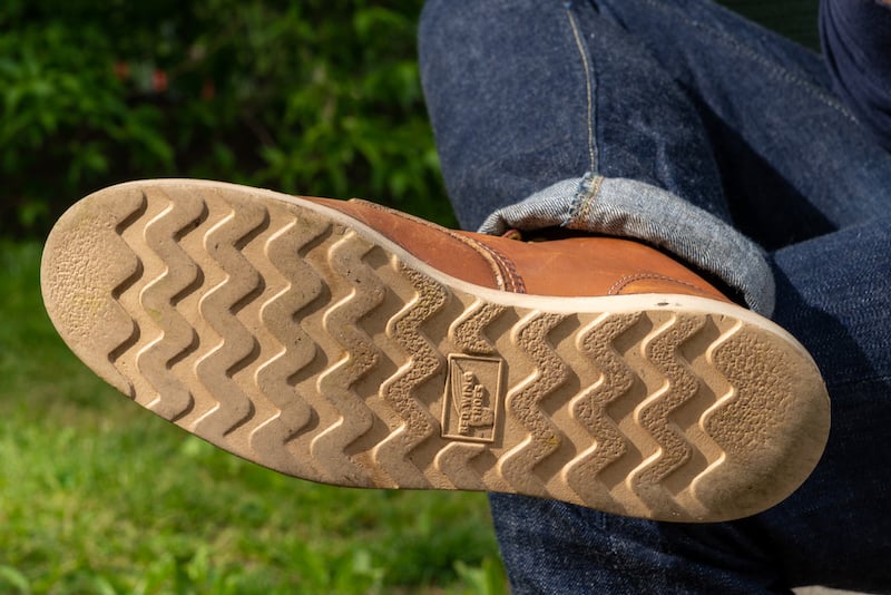 Red sale wing outsole