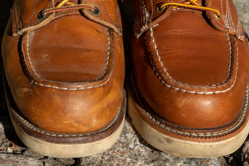 red wing vs thorogood moc toe stitch