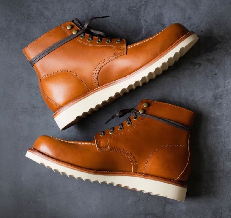 2022 New Fashion Red bottom Men Boots Fashion leather Men Ankle Boots  Luxury