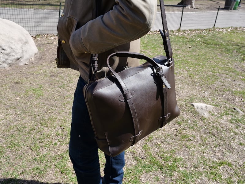 cravar leather briefcase co 15 in use