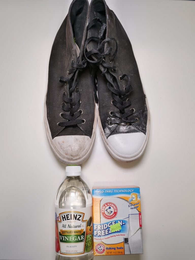 how to clean converse rubber with baking soda