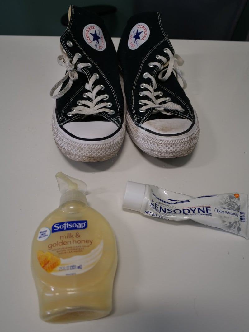 Cleaning converse with toothpaste hotsell