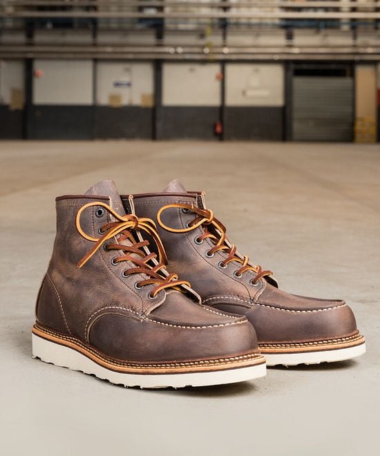 Red Wing Moc Toe - Bàn tay thợ thủ công truyền thống. Nhấn để khám phá ...