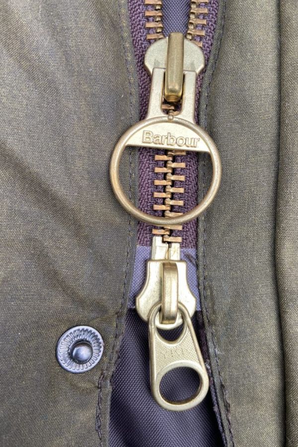Barbour bedale jacket zipper branding
