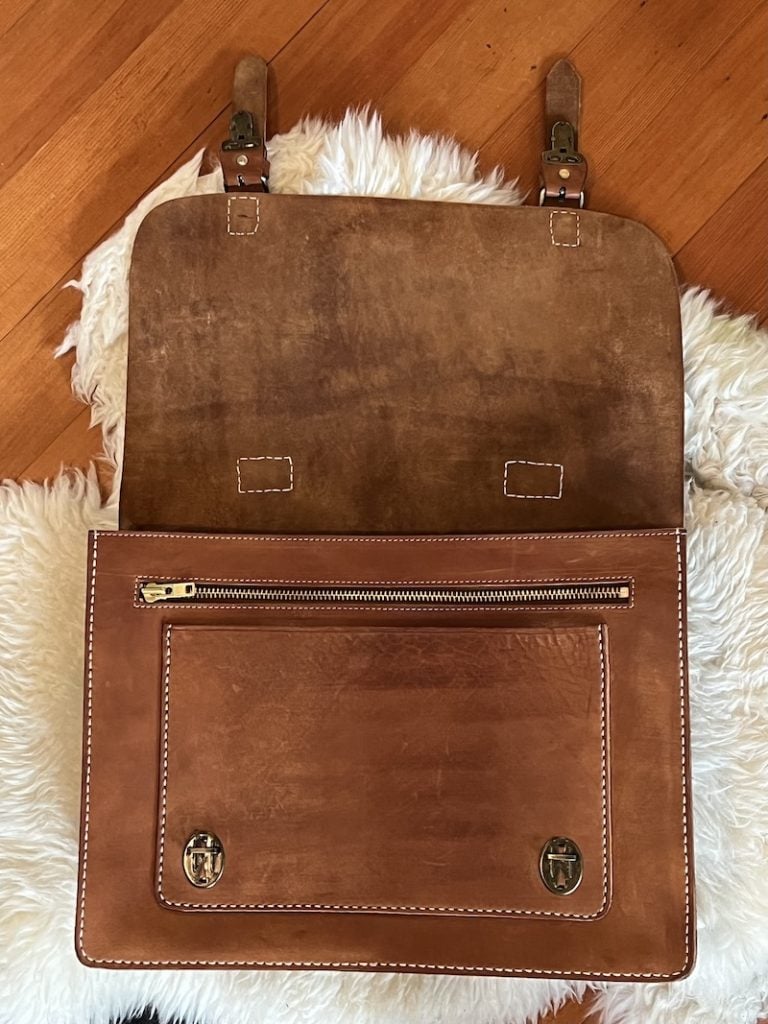 linden leather messenger bag interior