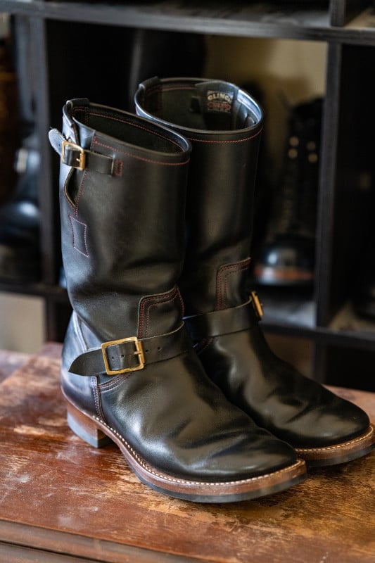 Classic hotsell engineer boots