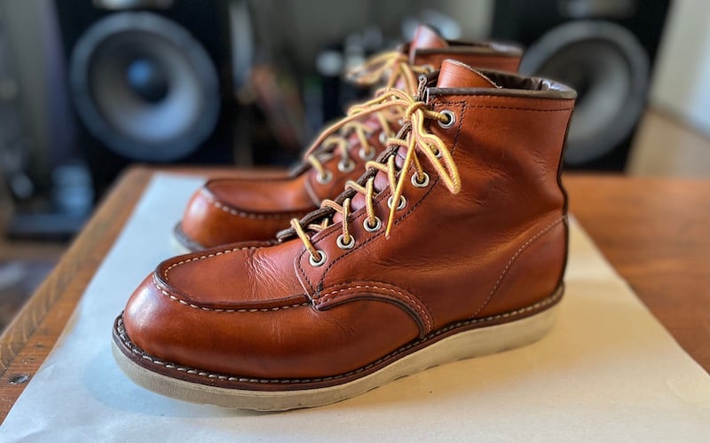 Red Wing 875 moc toe boot patina