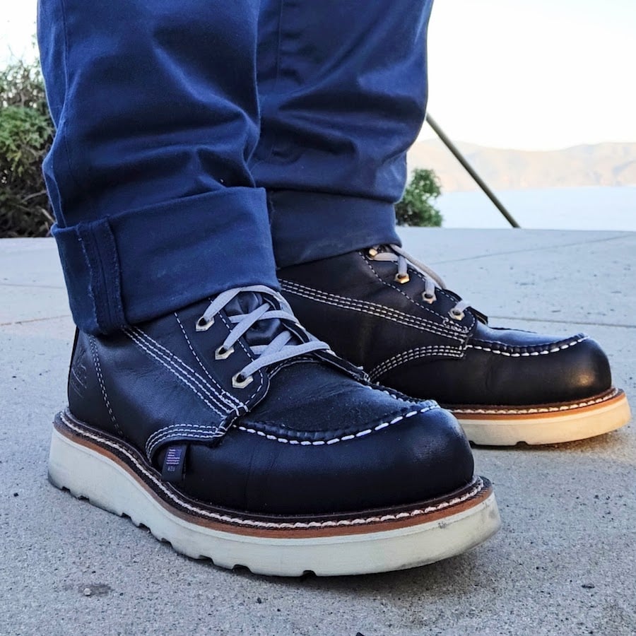 thorogood heritage moc toe black leather