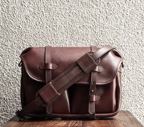 Cravar's F.C. Leather Messenger Bag