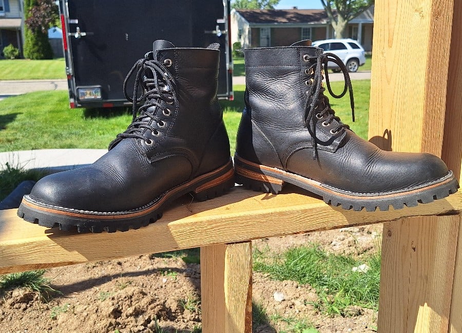 Cordobes service boot profile, in the sun