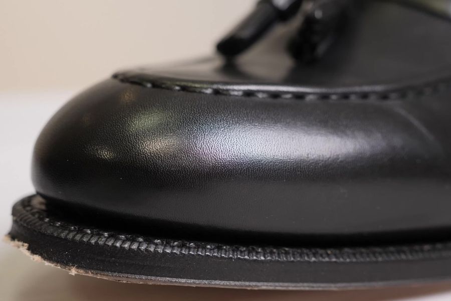 Jfitzpatrick black tassel loafers