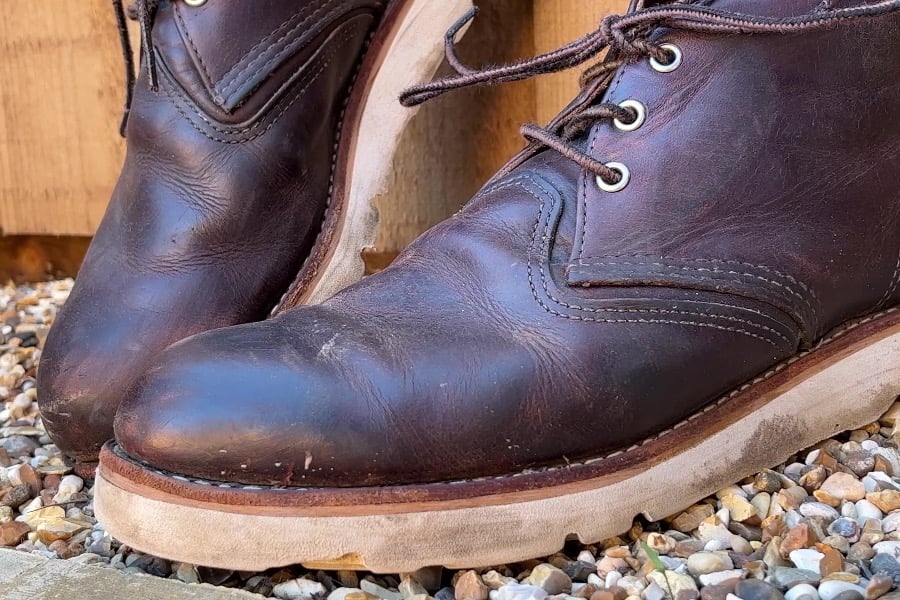 Red wings 3141 chukka boots close up