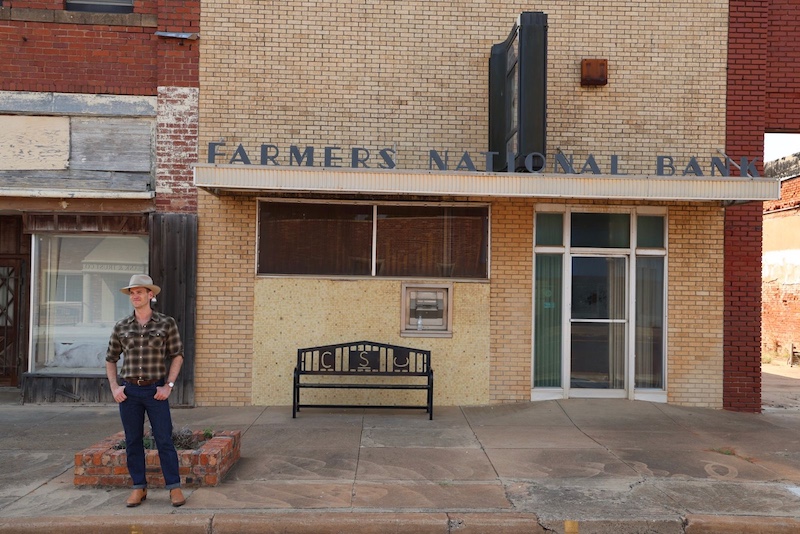 Akubra western shirt briselblack chelsea boots left field jeans