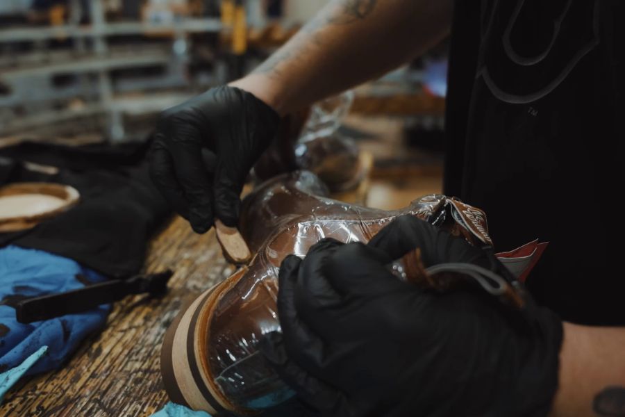 Rm williams factory finishing