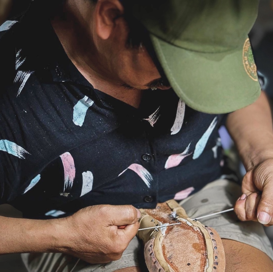 Hand welting naang boots