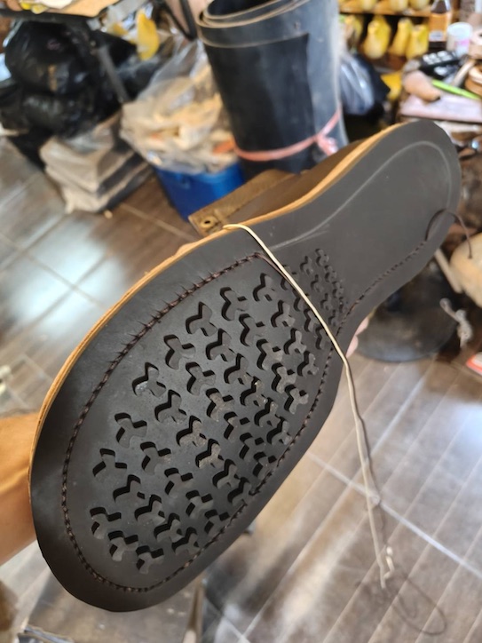 Widetoeboxsole